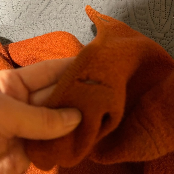 Vest. Orange red - Picture 3 of 4